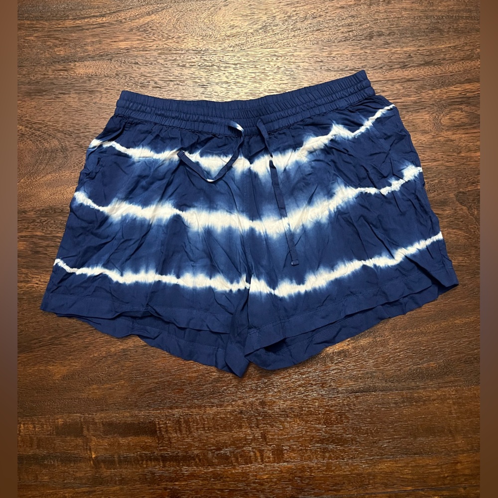 Casual Flowy Drawstring Shorts, Size Medium